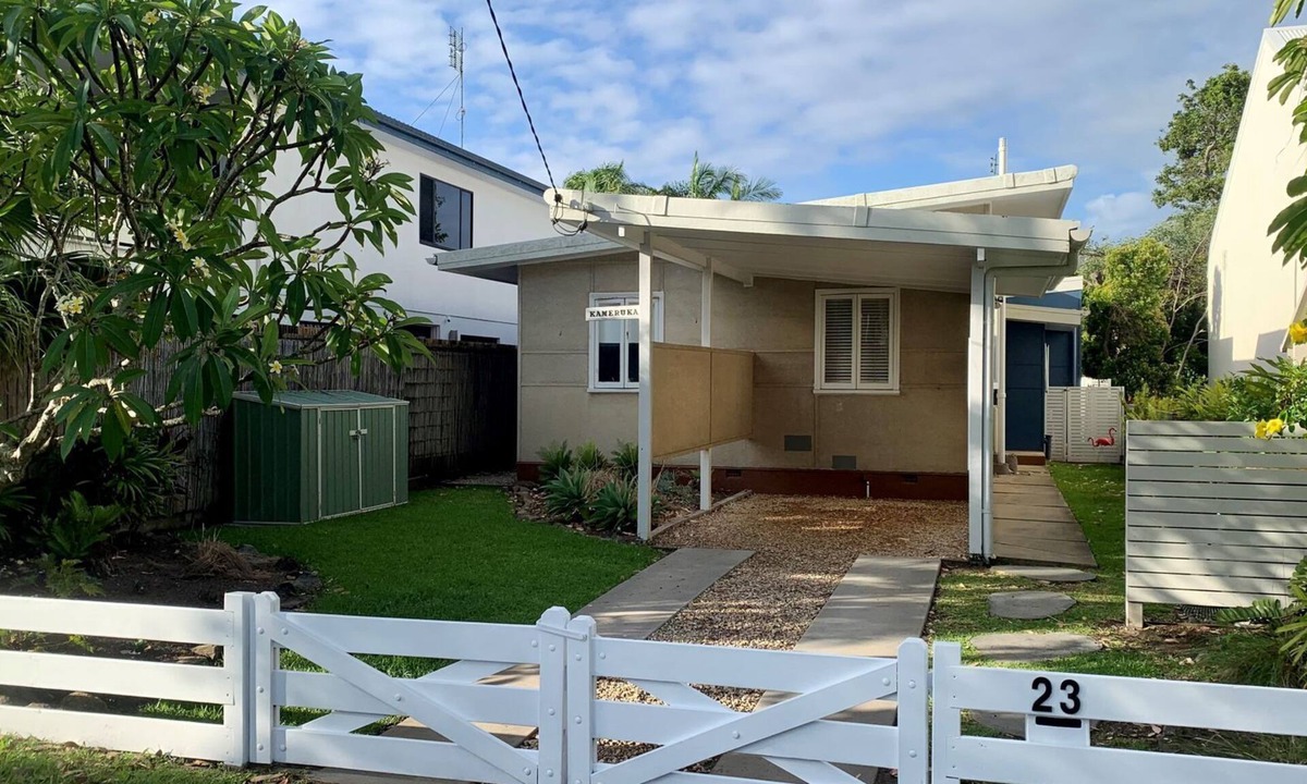 Moffat Beach House | 23 Bryce St Moffat Beach, QLD