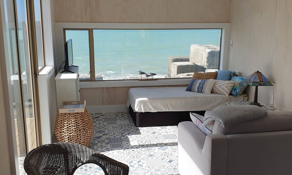 Haumoana Apartment | 23 By The Sea Absolute Beachfront