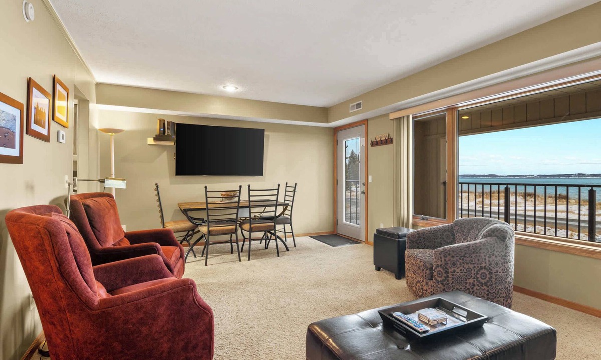 Elk Rapids Condo | #23 ELK RAPIDS BEACH CONDOMINIUM