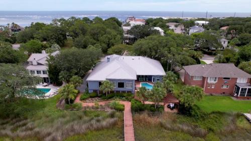 East Beach House | 2309 Ocean Road