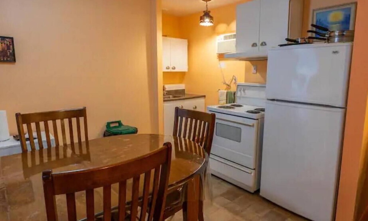 Cap de la Madeleine House | 233 Séjour en Famille