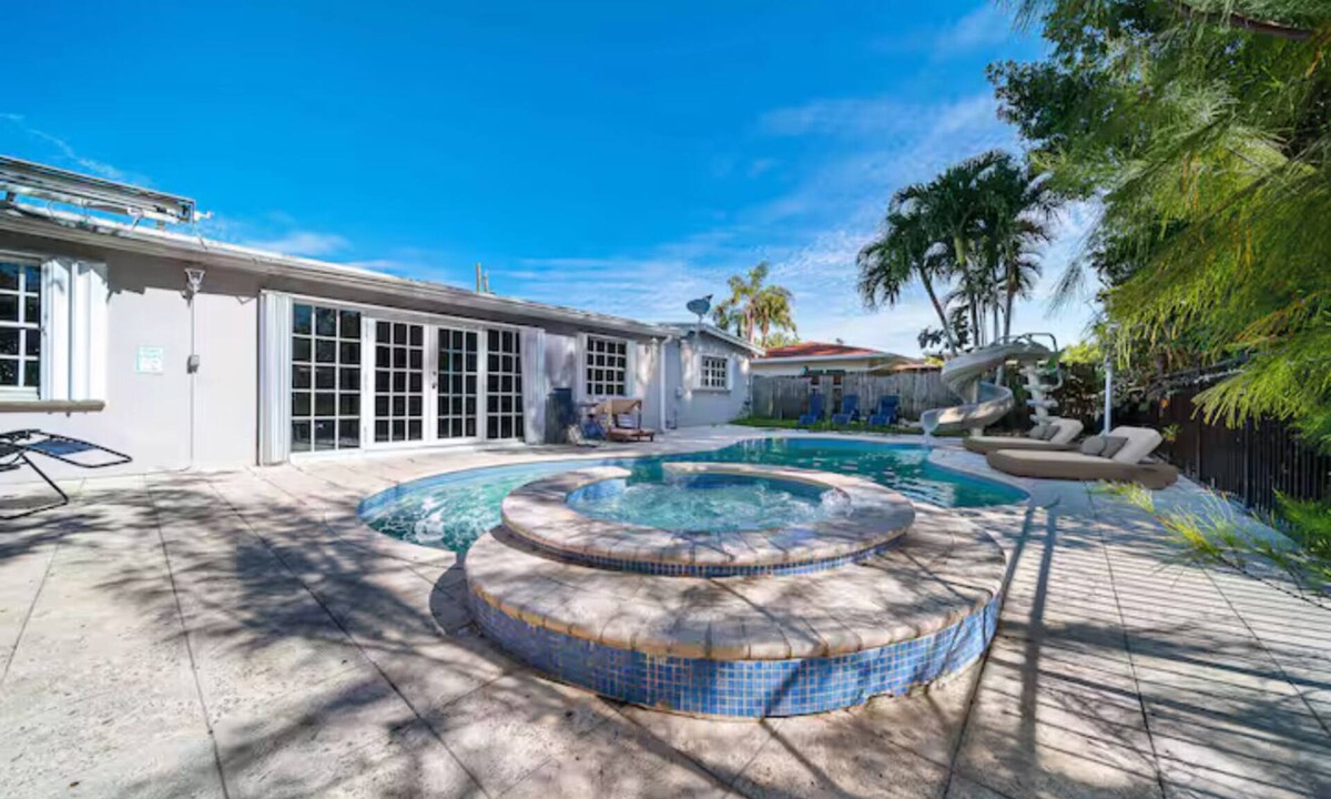 Ojus House | 2340 Pool House 7