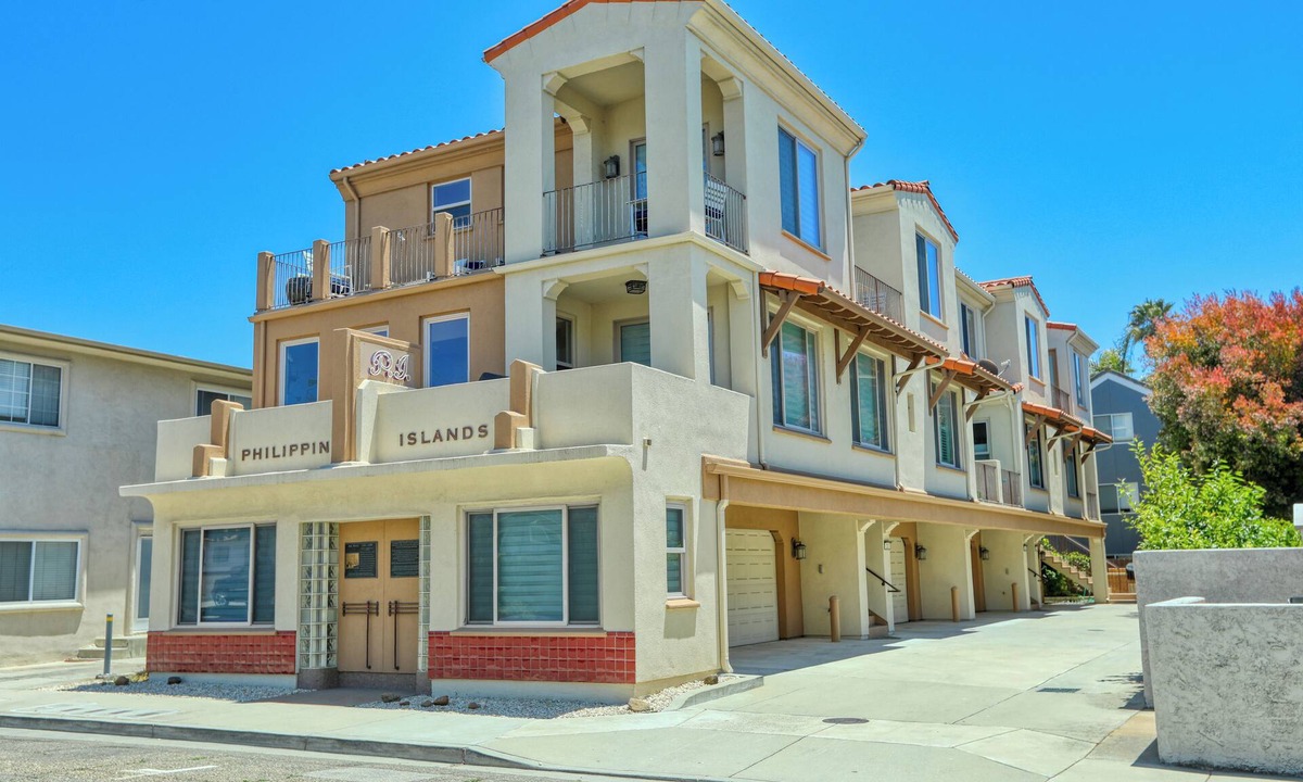 Downtown Condo | 236 Ocean View Avenue