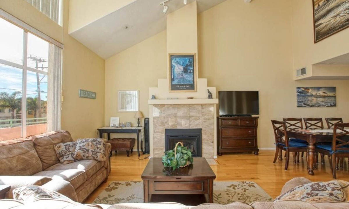 Downtown House | 239 Park