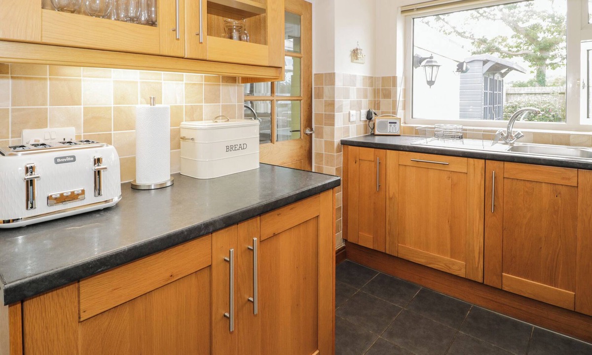 Bryn-crug Cottage | 24 Dolithel