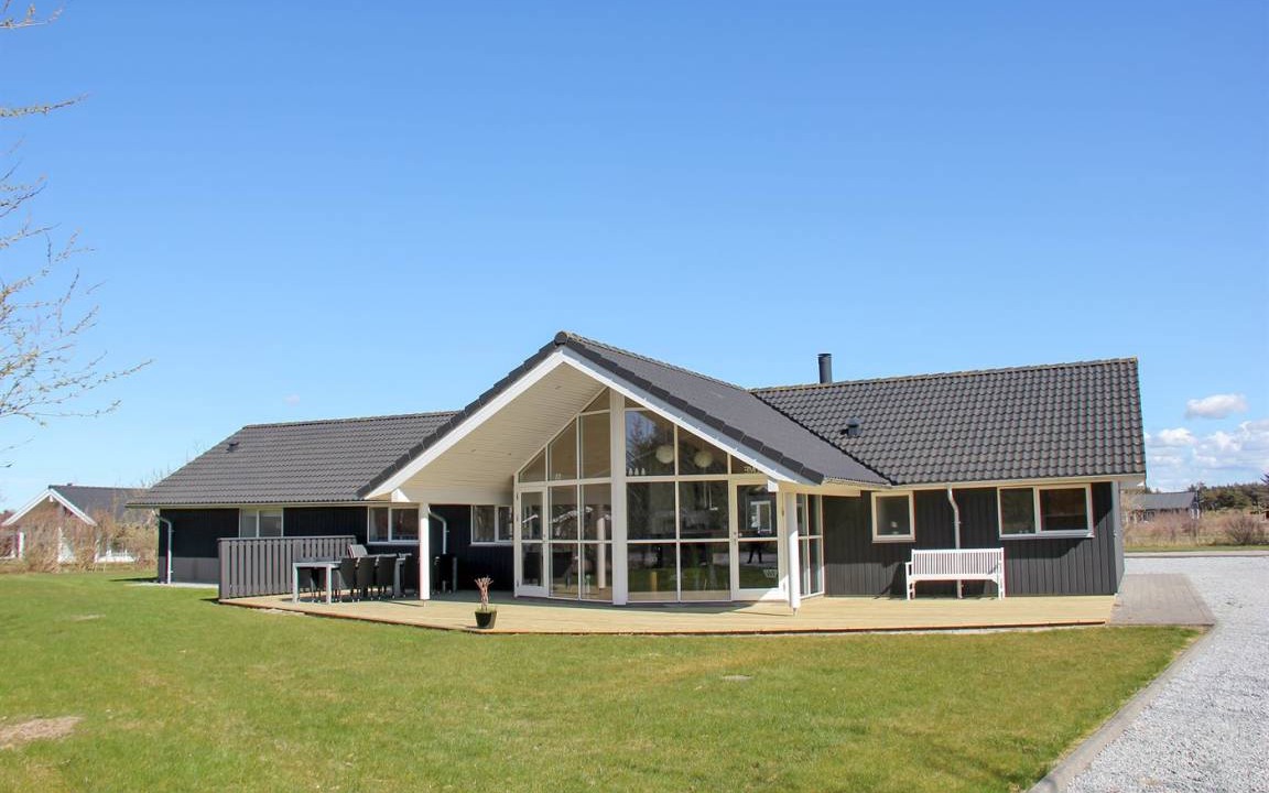 Nørre Lyngby House | 240 m² House ∙ 5 bedrooms ∙ 12 guests