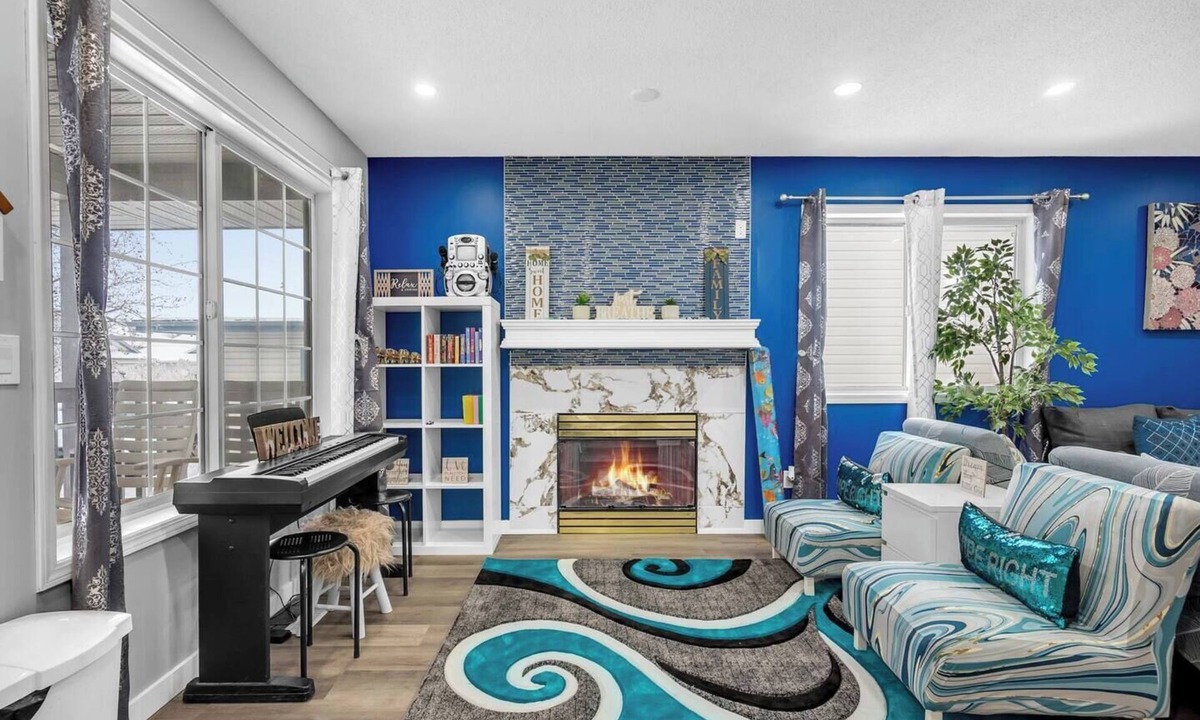 Southeast Calgary House | 240 Spacious Modern Home w/AC