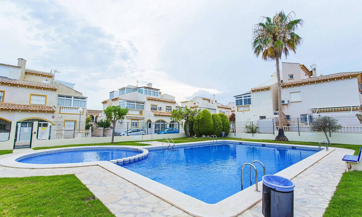Orihuela Costa Ski Chalet | 243 Pool & Sun Home- Alicante Holiday