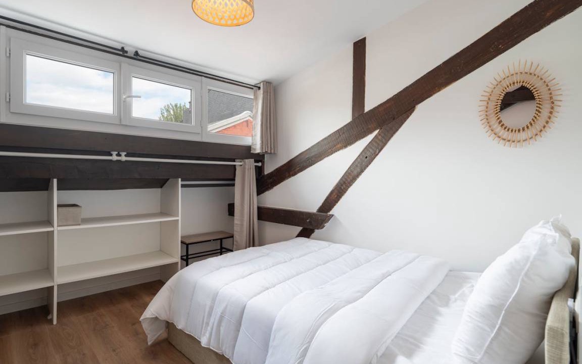 18th Arrondissement Resort | 248 m² Private room ∙ 1 bedroom ∙ 1 guest