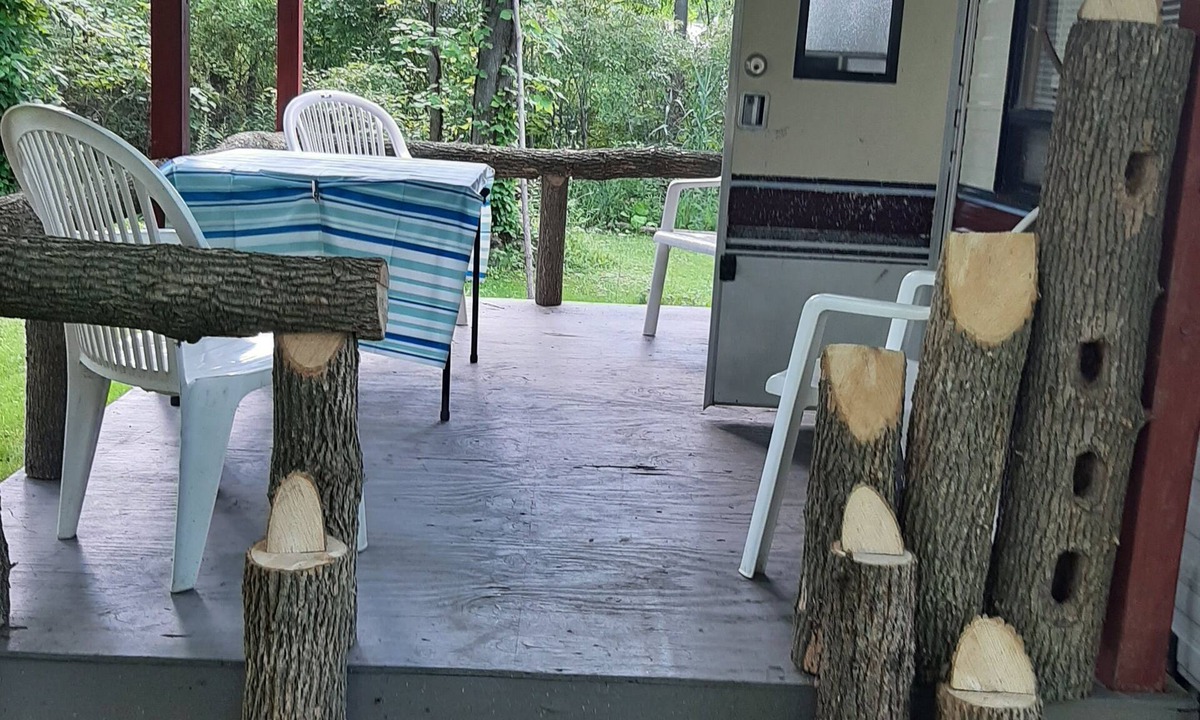 Waterloo RV Rental | 24ft Camper
