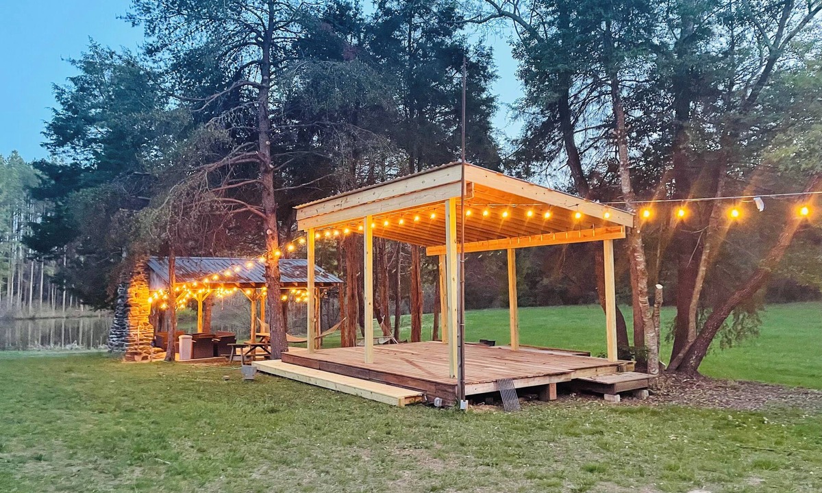 Sandy Hook Cabin | 25-acre Cabin Retreat with a Private Pond perfect for group parties/campouts.