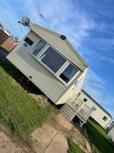 Muston Resort | 25 cherry tree