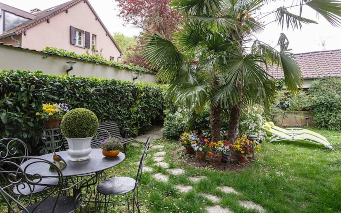 Ville-d'Avray Apartment | 25 m² Studio flat ∙ 1 bedroom ∙ 2 guests