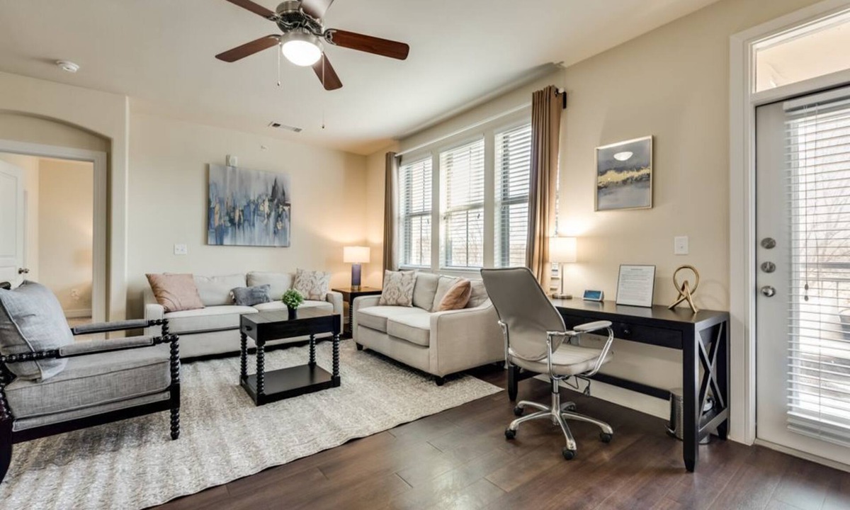 Oak Cliff Apartment | 25% OFF 3BD Pool Kessler Park Dallas DAL212
