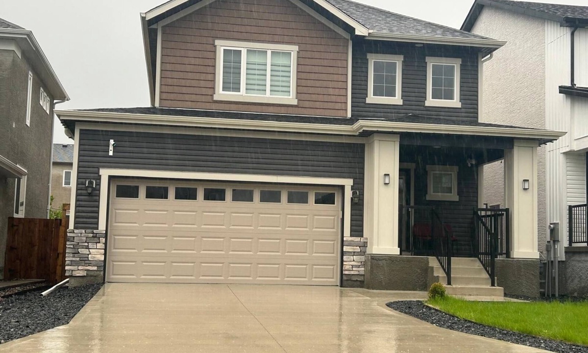 Fort Gary House | 2500 sq ft Home (2021)