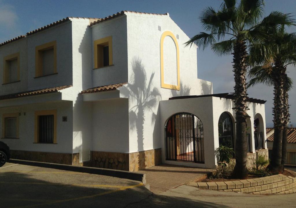 Casas de Torrat Villa | 2501 Imperial Park