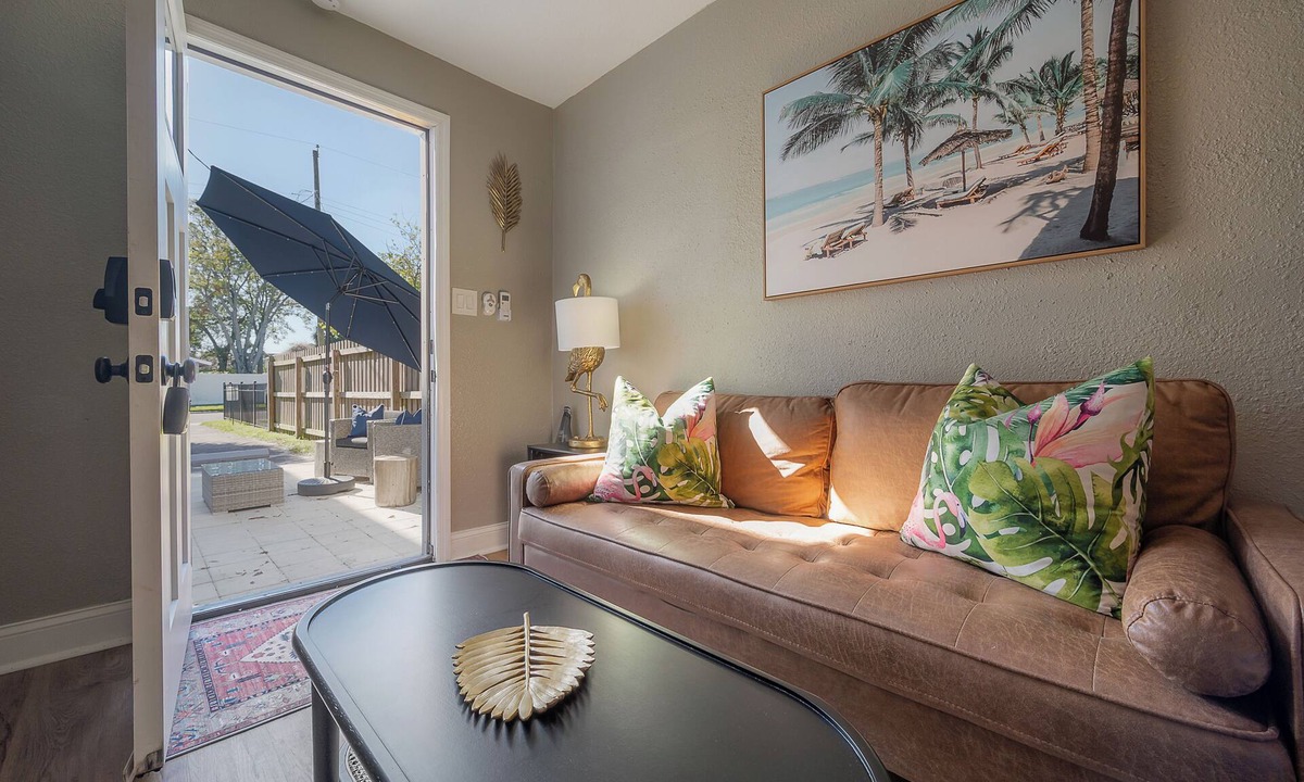 Egypt Lake-Leto Apartment | 2501 W North B St, Unit 8