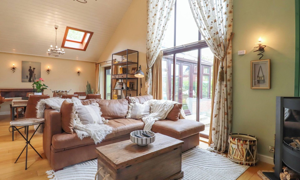 Colchester Cottage | 256 London Road