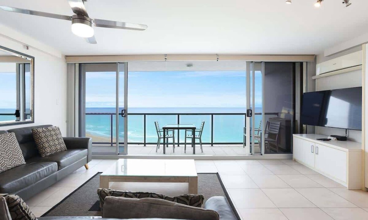 Surfers Paradise Apartment | 25B Peninsula Summary