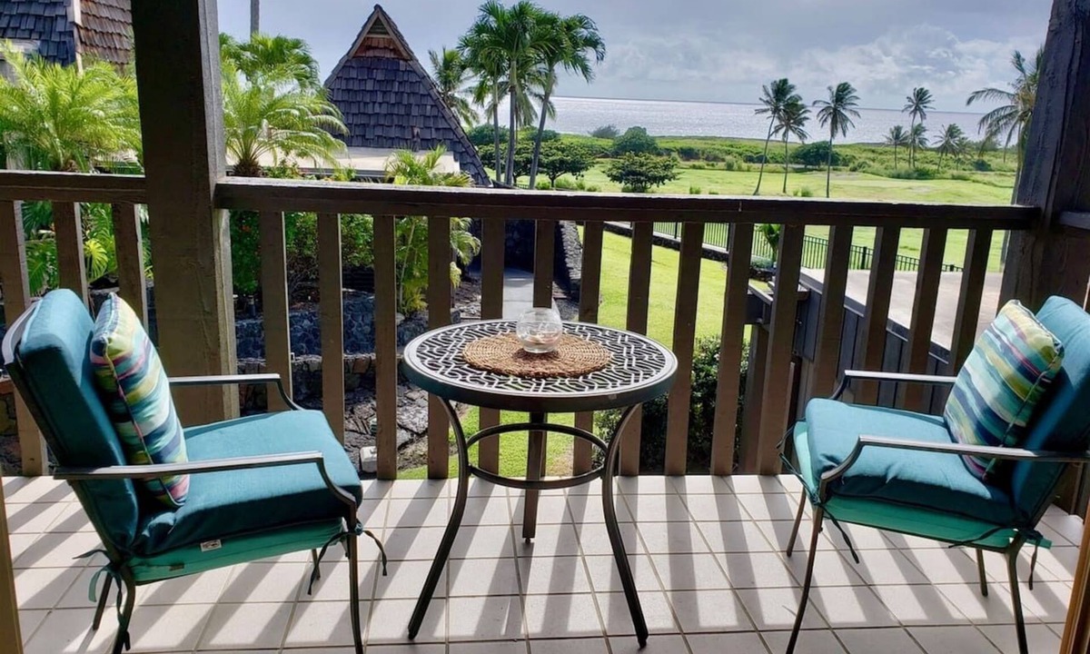 Punaluu Condo | #26 1 King Bed/1 Bath with Sofa Sleeper and Ocean View