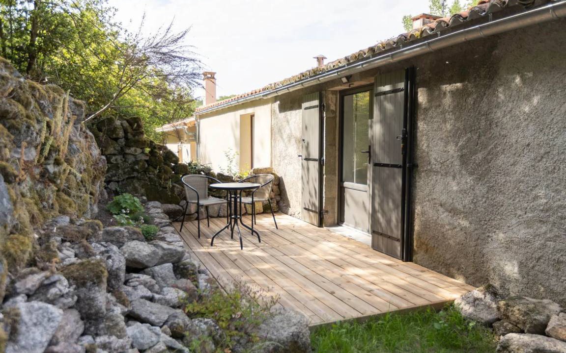 Mortagne-sur-Sevre House | 26 m² House ∙ 2 guests