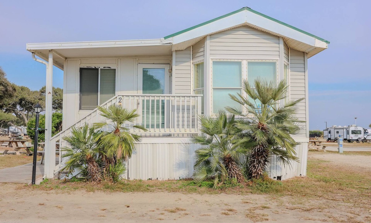 Myrtle Beach Cabin | 2608 Block 2 - Sleeps 8