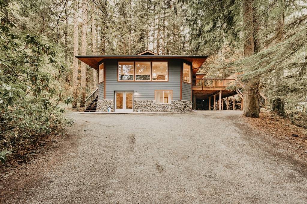 Glacier Cabin | 268 m² Cabin ∙ 3 bedrooms ∙ 11 guests