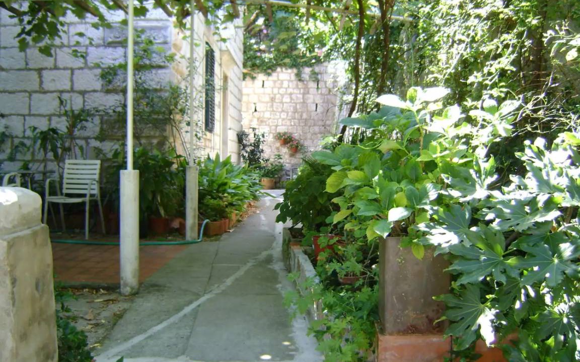 Pile Apartment | 27 m² Apartment ∙ 1 bedroom ∙ 2 guests