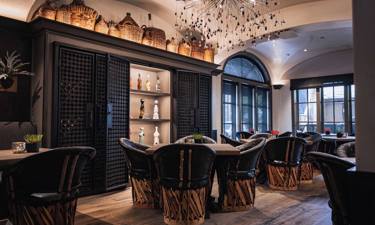 Healdsburg Hotel | 27 North