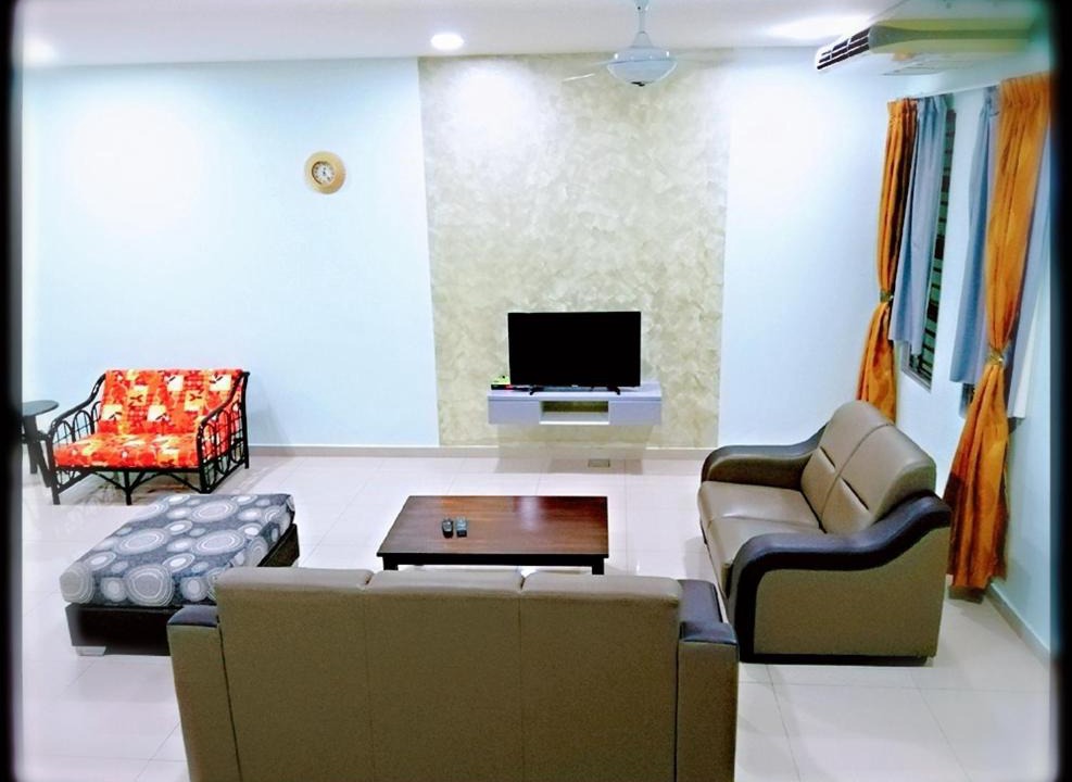 Taman Teratai House | 270 Sitiawan Homestay