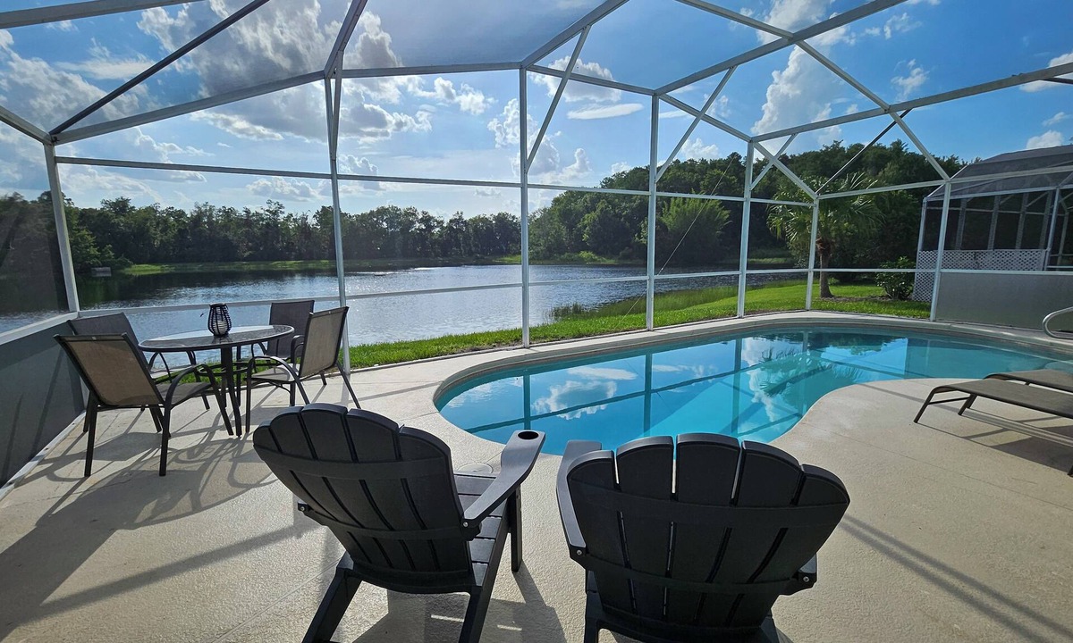 Chatham Park Villa | 2705 Bungalow beside Lake