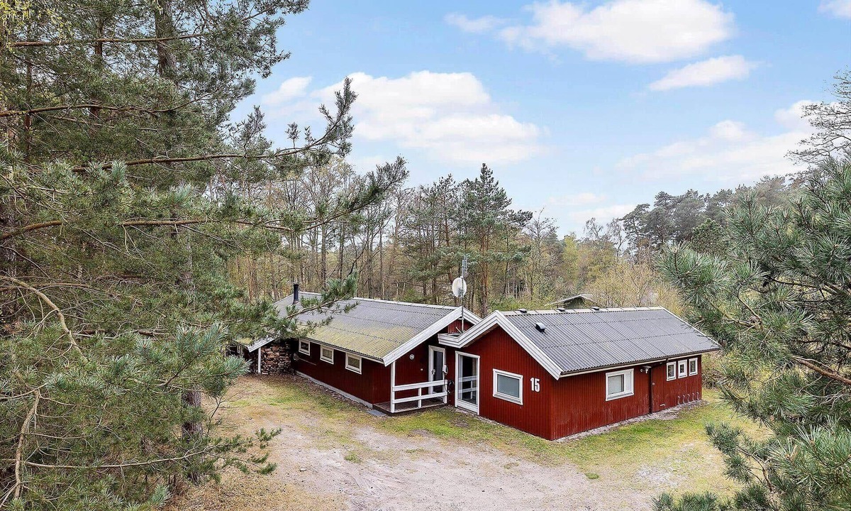 Pedersker House | 2720 Nexø - Strandmølleskoven 15