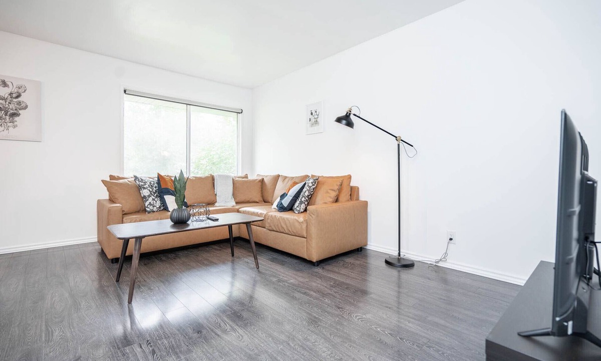 Winnipeg House | (279)Classy 3 BDR in Quiet Neighbourhood+Parking