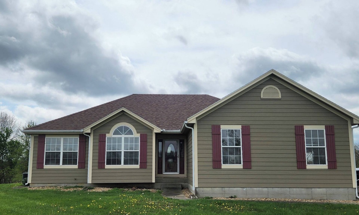 Johnson County House | 28 Acre Country Escape. Perfect for World Cup, MO State Fair, or visiting WAFB!