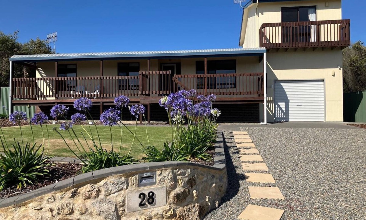Goolwa Beach House | 28 Hazel Street, Goolwa Beach