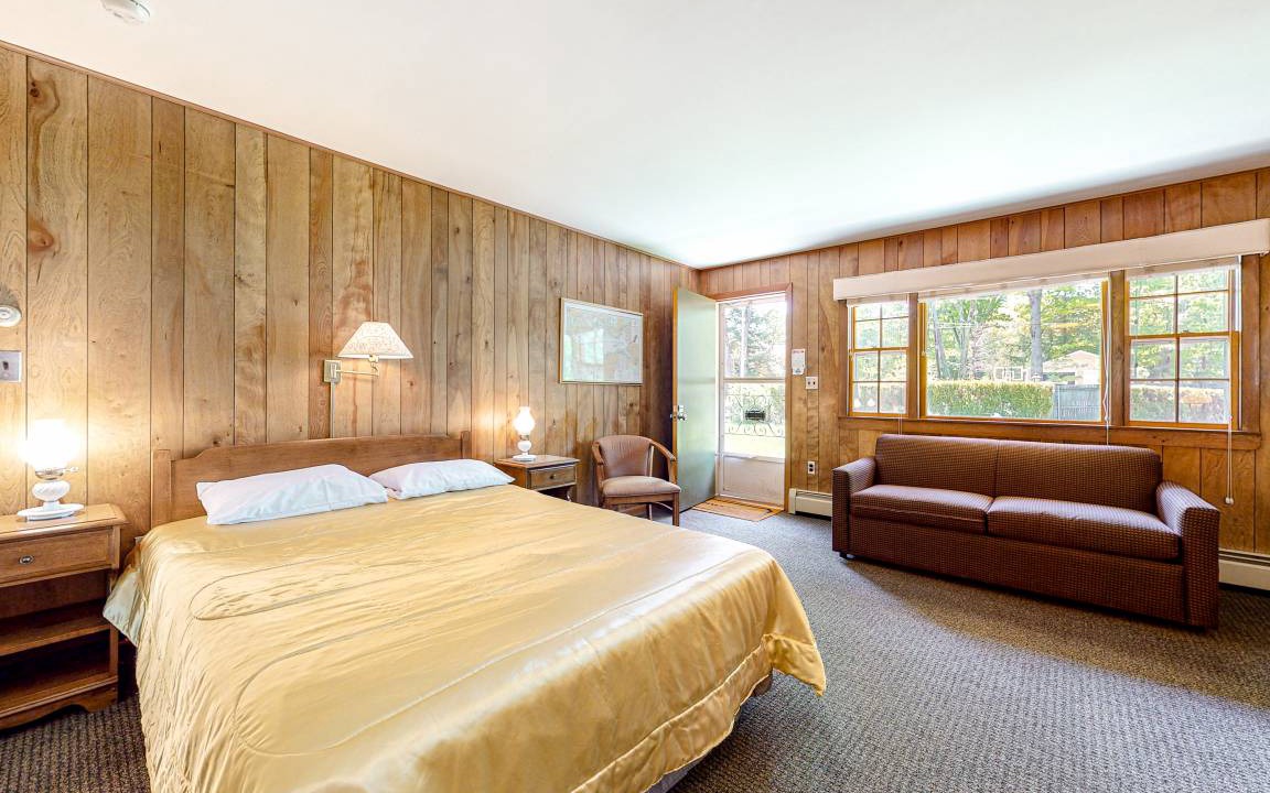 Alton Bay Hotel | 28 m² Hotel ∙ 4 guests