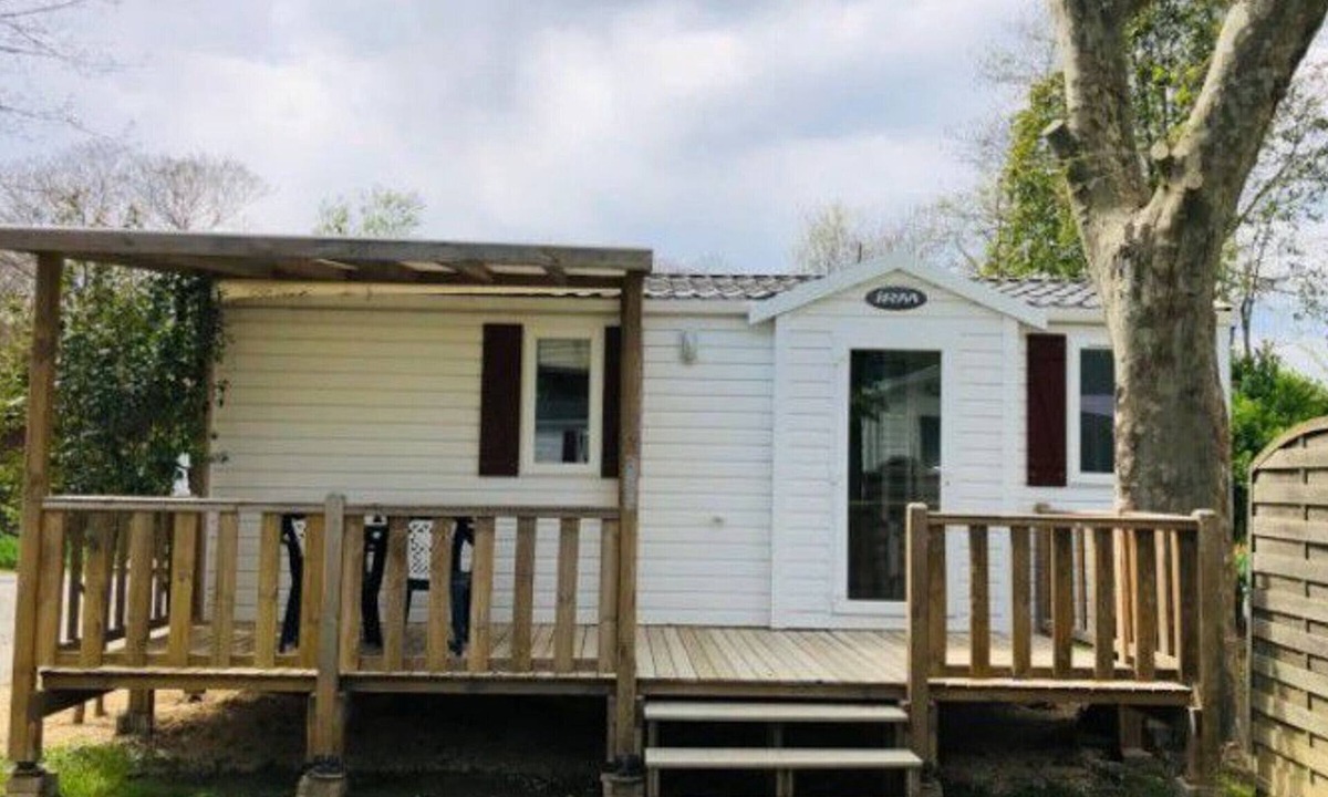 Massillargues-Attuech House | 28m² Mobile Home with Terrace for 4 People