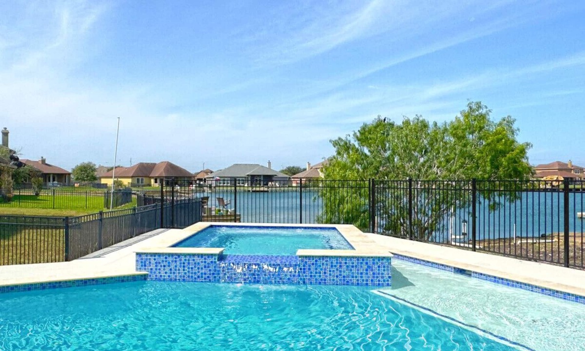 Robstown House | 299) Perfect for families!