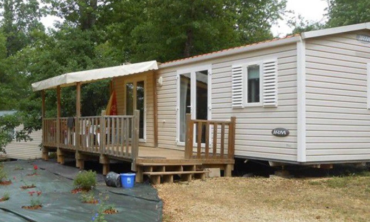Salles House | 29m² Mobile Home with Terrace in Salles