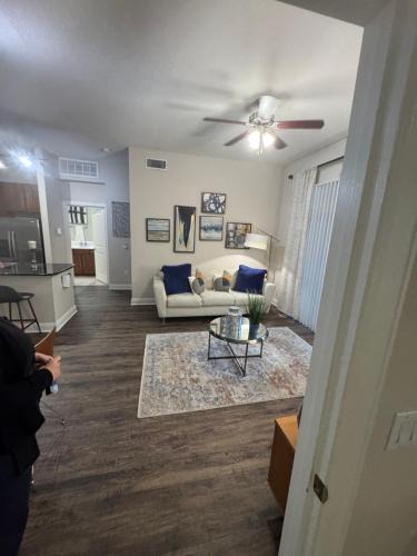 Energy Corridor Apartment | 2b 2b Apartment