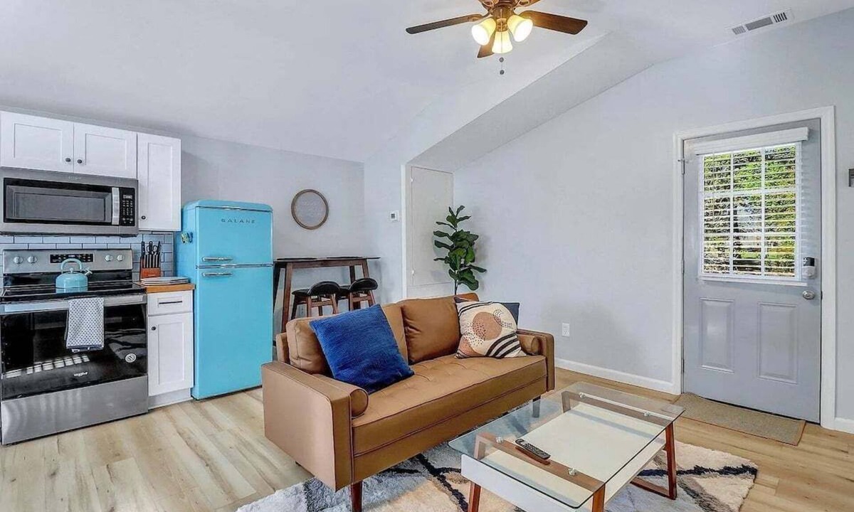 Ardmore - Gould Estates - Olin Heights House | 2bd/1ba Cottage * Renovated * Dogs Welcome