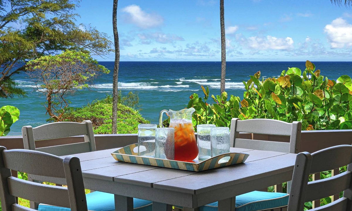 Lihue Condo | 2BD/2BA Oceanfront Condo with Beach Access