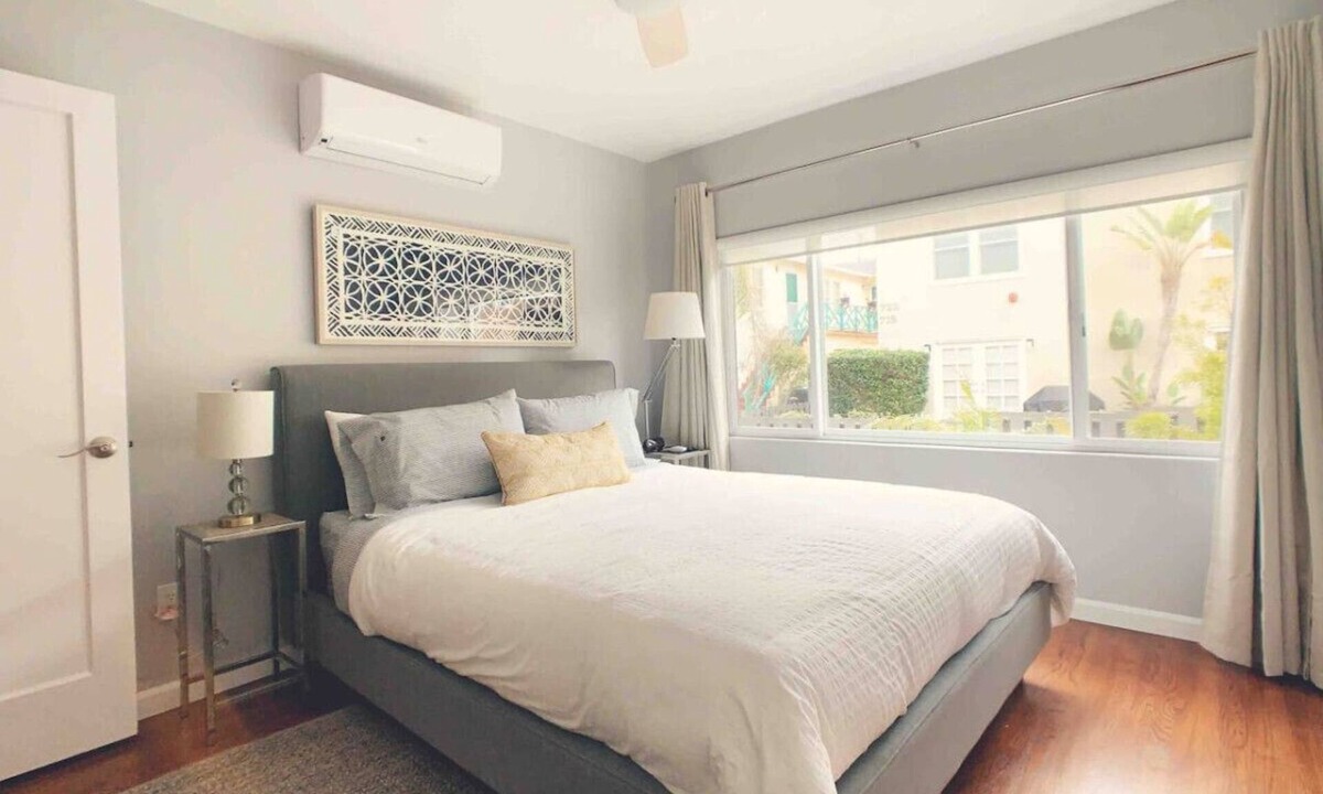 South Mission Beach Condo | 2bd Beach House|30 Steps to the Sand + AC