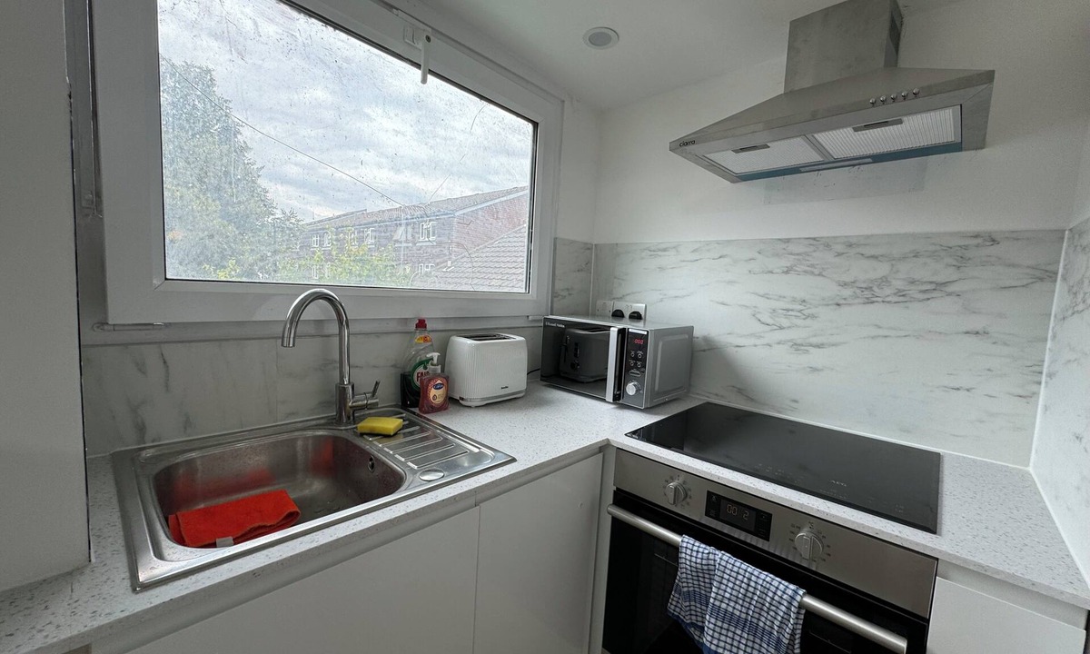 Custom House Apartment | 2BD Flat Perfect for Remote Workers, ExCel London