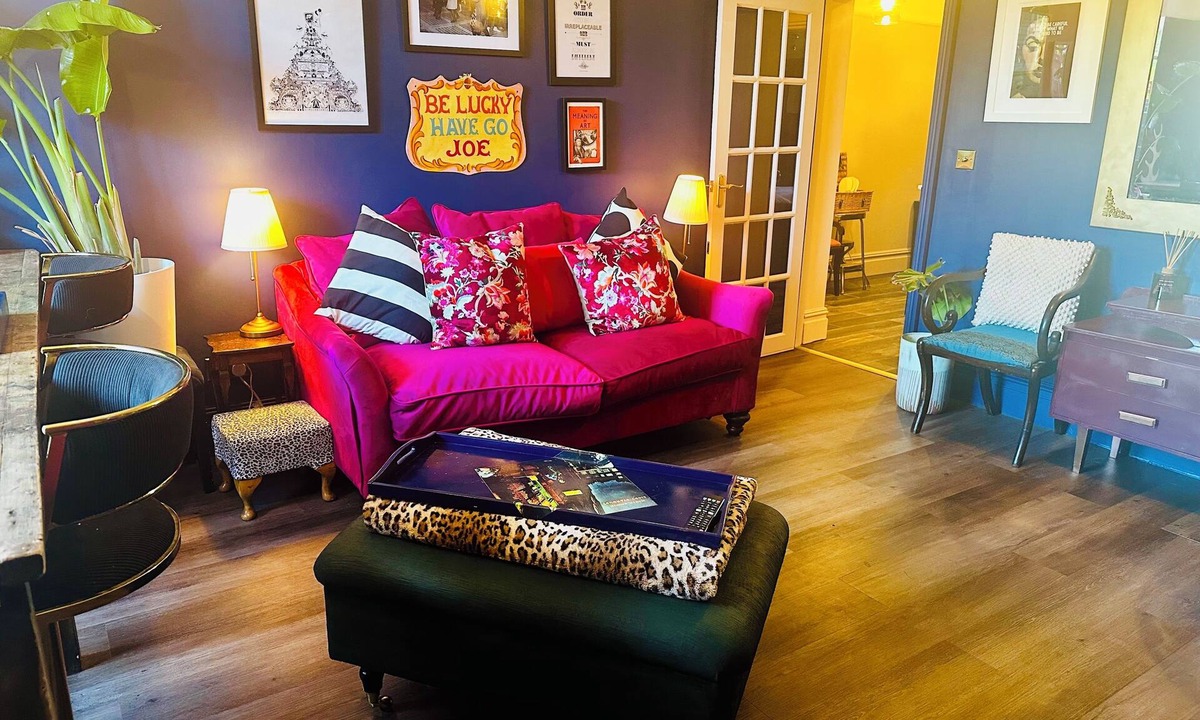 Herne Bay Apartment | 2bed 2shower beachfront basement apartment