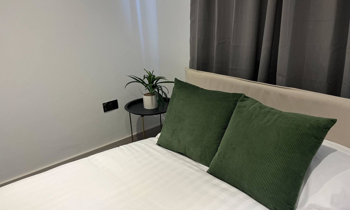 South Benfleet Apartment | 2Bed Apt Benfleet - FamilyFriendly - FreeParking