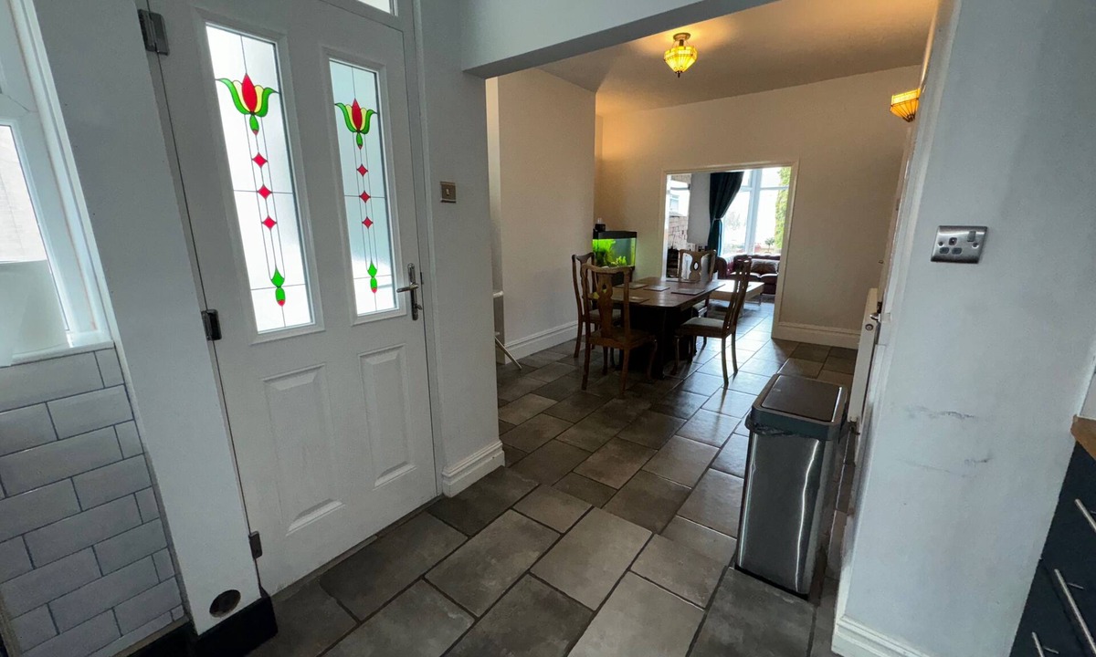 Palterton House | 2bed - garden-pets-freeparking-M1connections