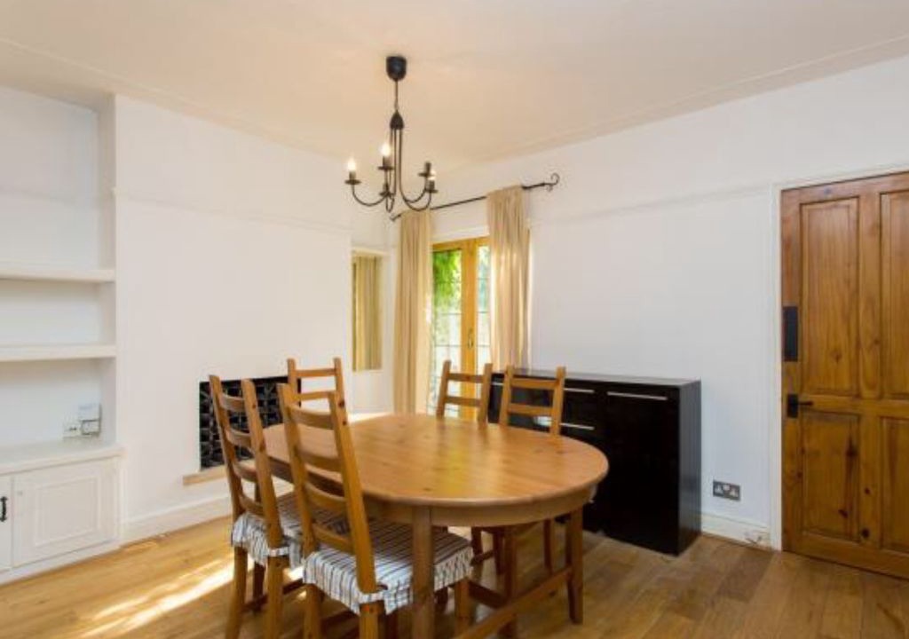 Borehamwood House | 2Bed2Bath House borehamwood