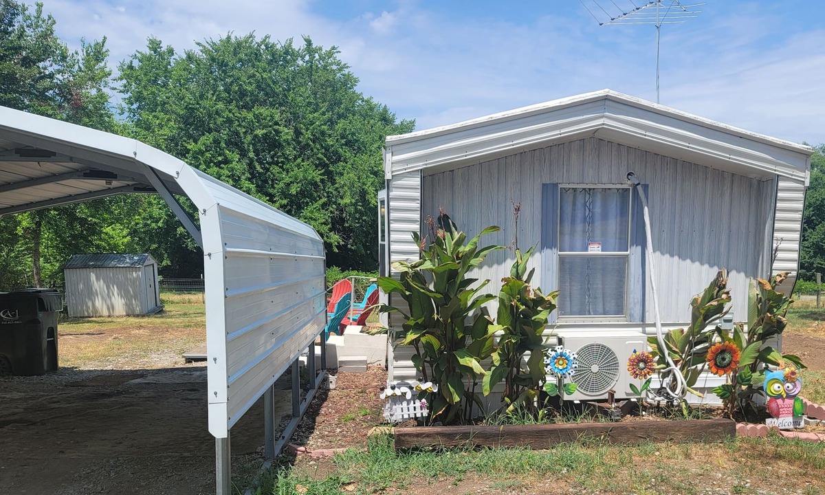 Mannford House | 2bedroom 1bath Little home at Keystone Lake