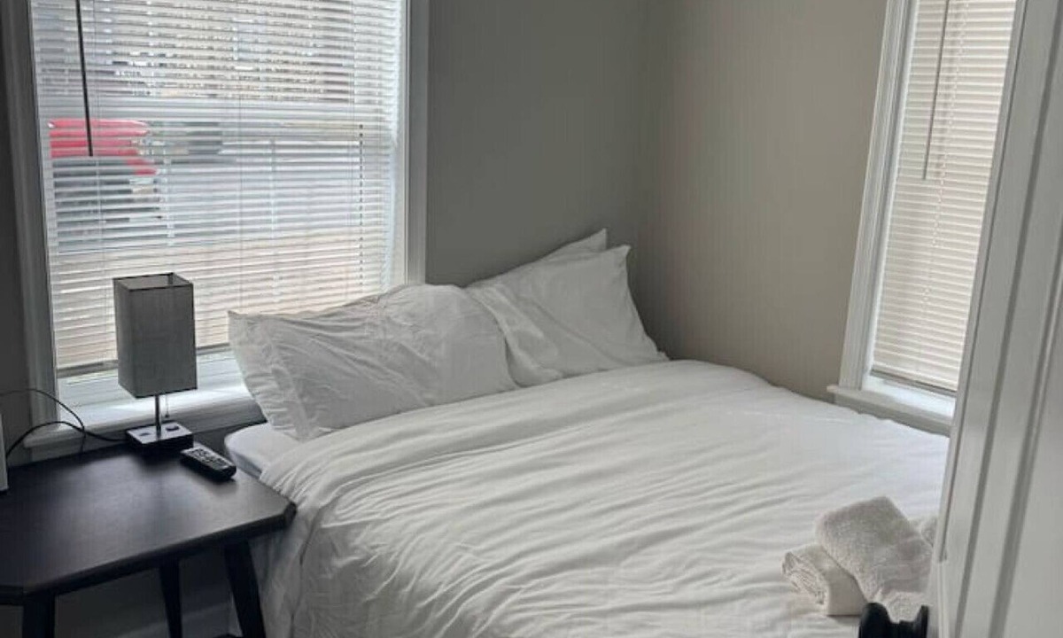 Madison Apartment | 2BR/1BA - Bright & Comfortable Apartment!